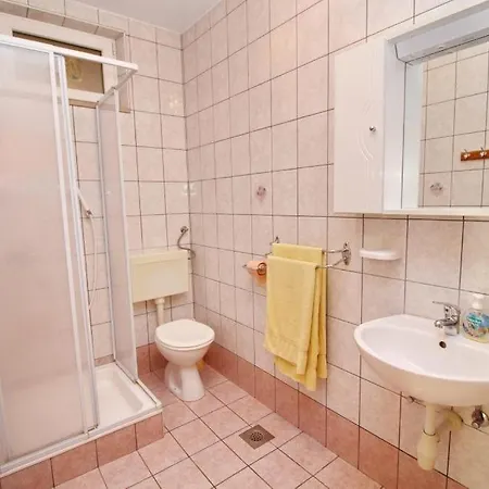 Veselka, Гостевой дом 3*